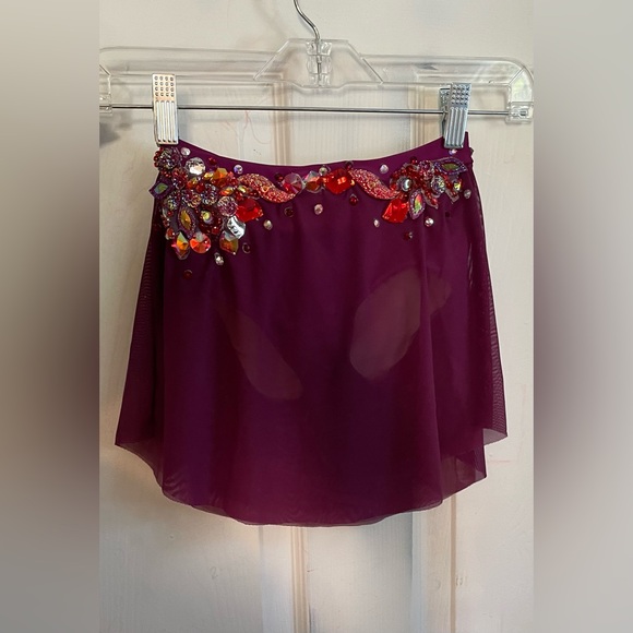 Reverence Dance Performing Skirt In Good Condition. Size Youth Medium. $9 - Picture 1 of 4